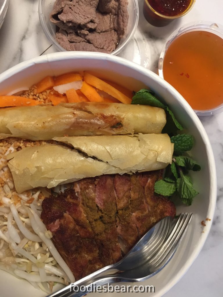 bun cha with crispy popiah