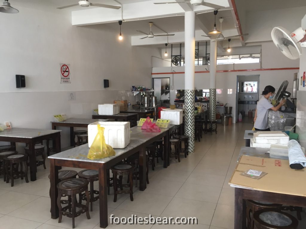 interior of soong kee
