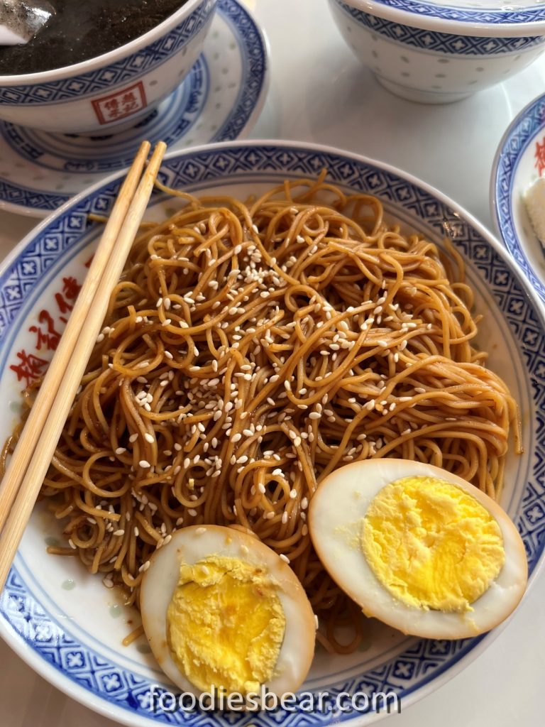 secret sauce noodle with egg