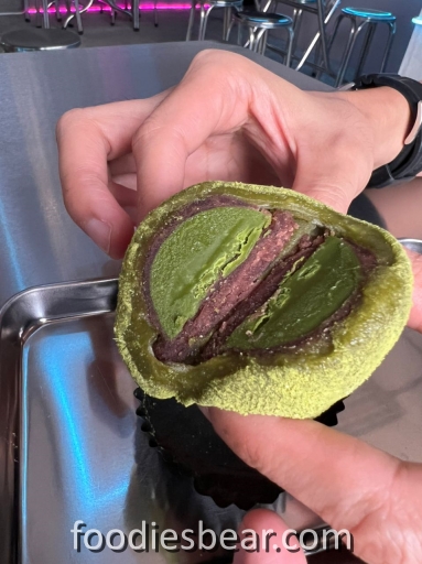 matcha daifuku - red bean