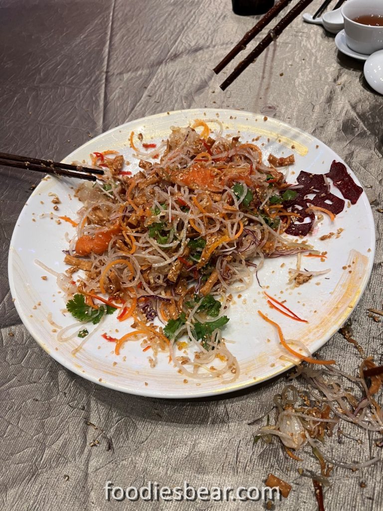 tossing yee sang