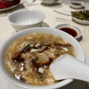 Braised Bean Curd Soup with Seafood