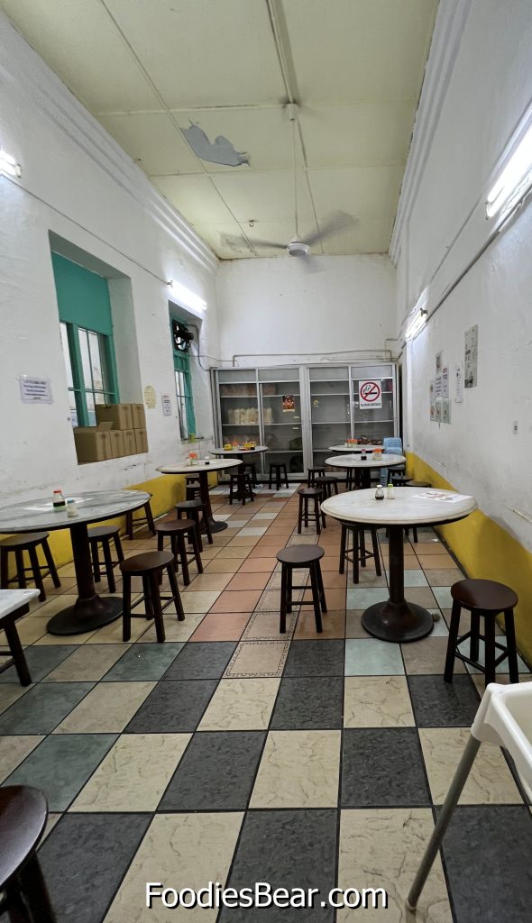 Chong Kok interior