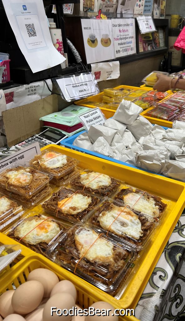 Pre-Packed mee-hoon, nasi lemak & kiuh