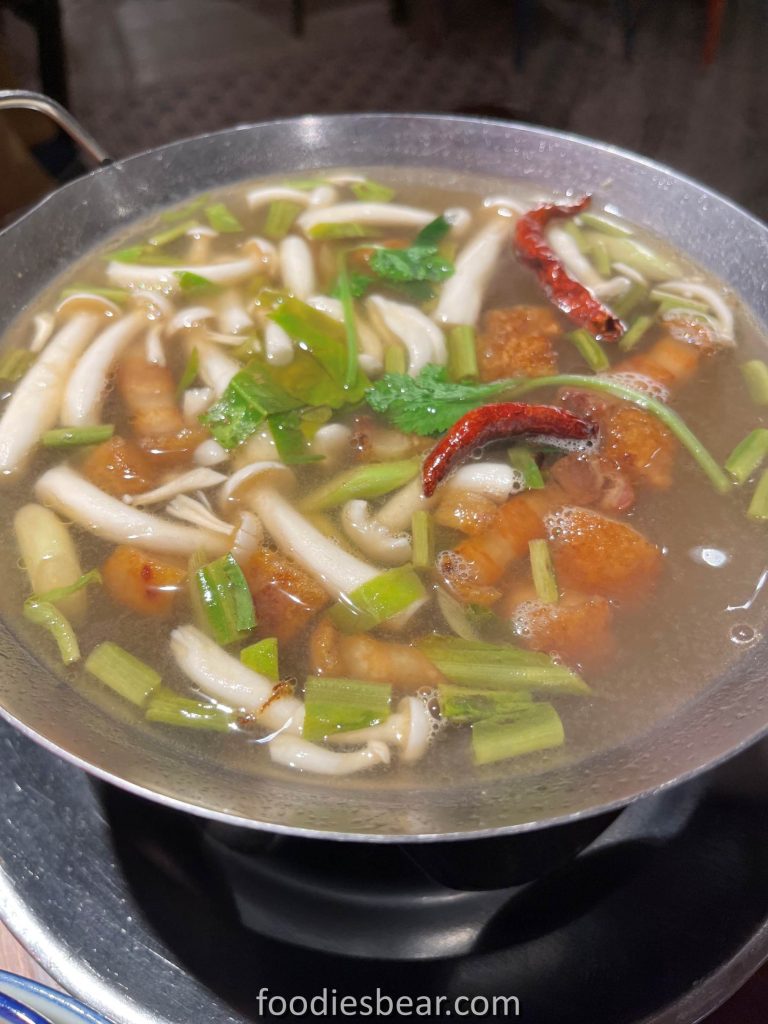 tom yum soup with siu yuk