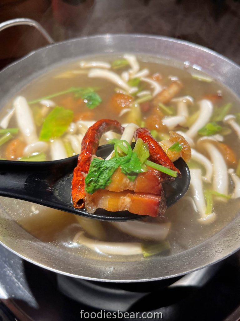 tom yum soup with siu yuk