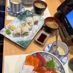 dinner at ichiro sushiya sushi bar one utama