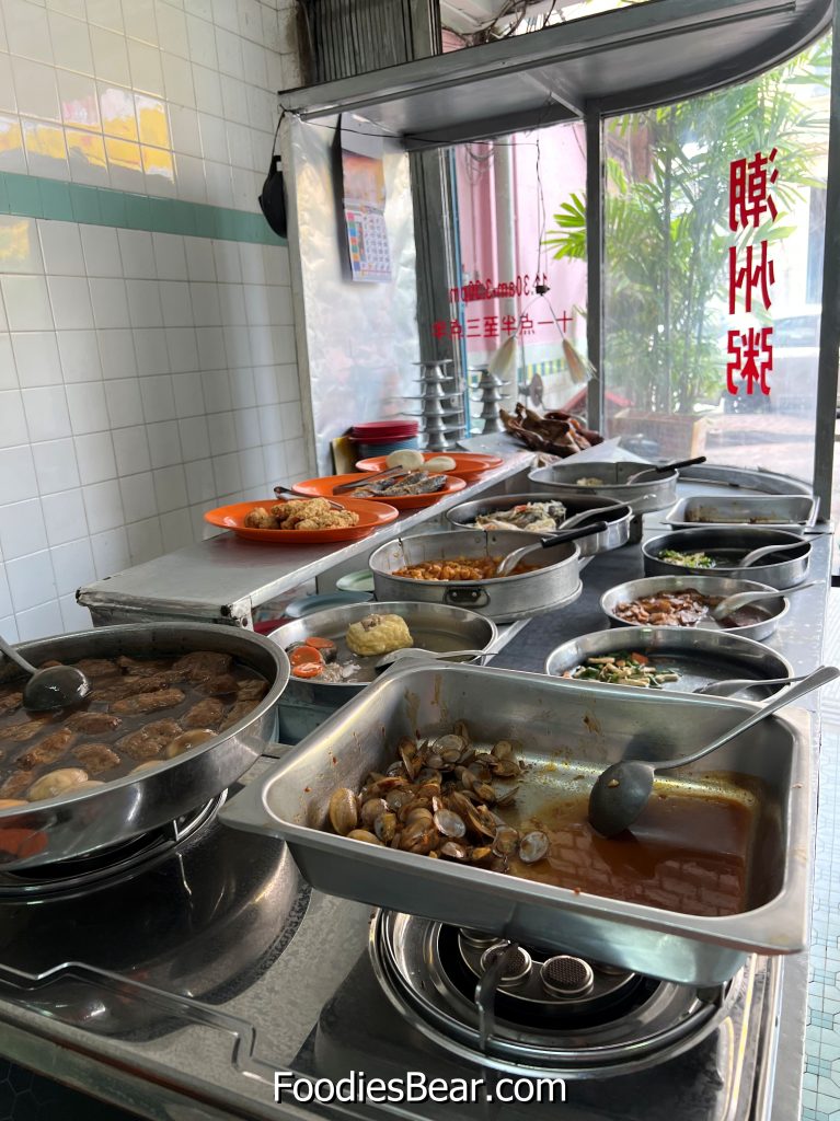 Teochew Porridge - Sin Teo Heng Klang. Must try.