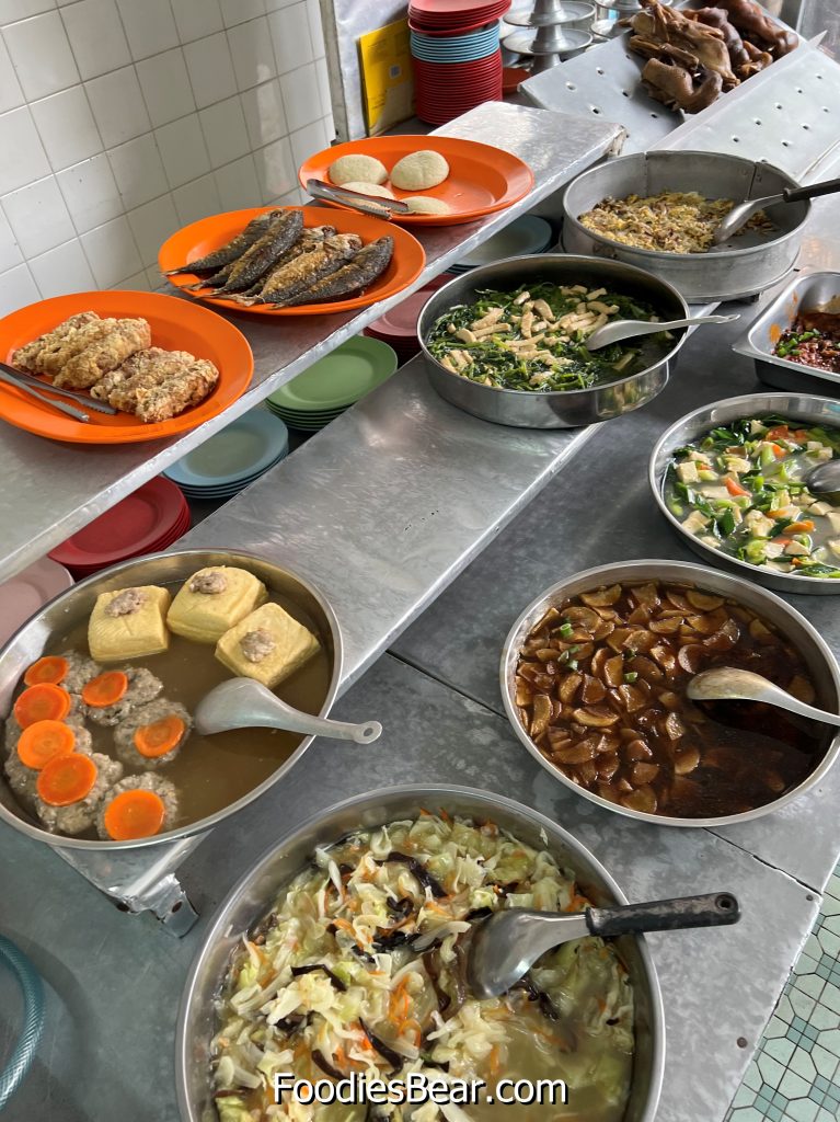 Variety of dishes - Sin Teo Heng Teochew Porridge Klang