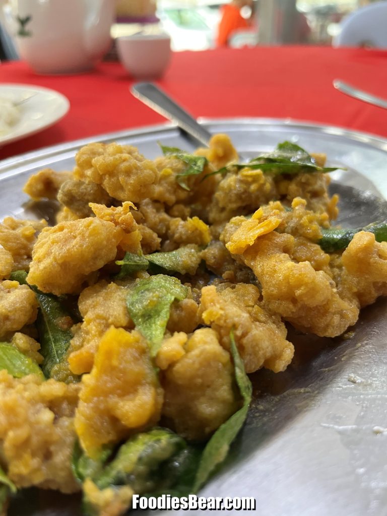 Salted egg mantis prawn