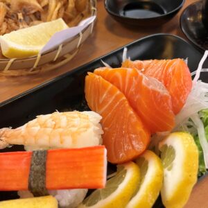 sushi and salmon sashimi zen