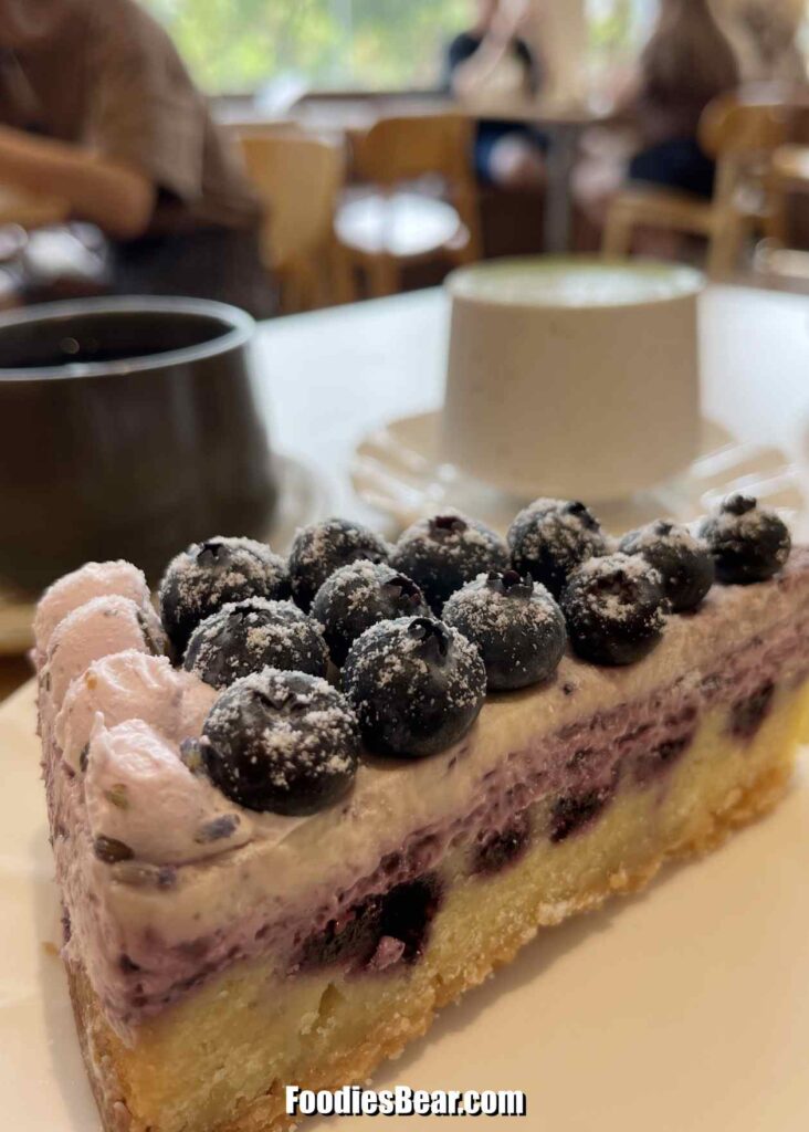 Blueberries Dream Pie at Fluffed