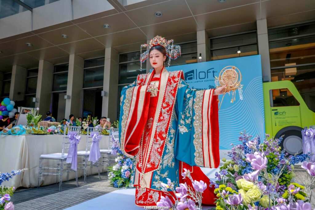 Stunning wedding gown fashion walk presented by Youngz Wedding, featuring both colorful and elegant white gowns