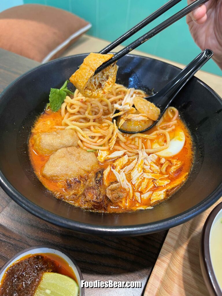 Aunty Khen Nyonya Curry Laksa